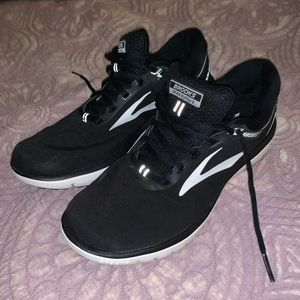 Brooks Pureflow 7 Size 9.0